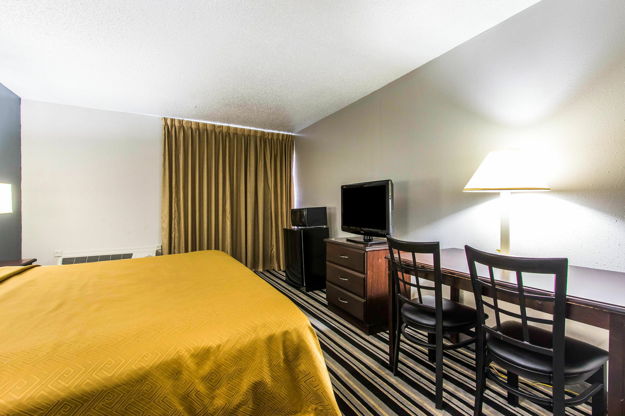 Econo Lodge Ardmore Eksteriør billede